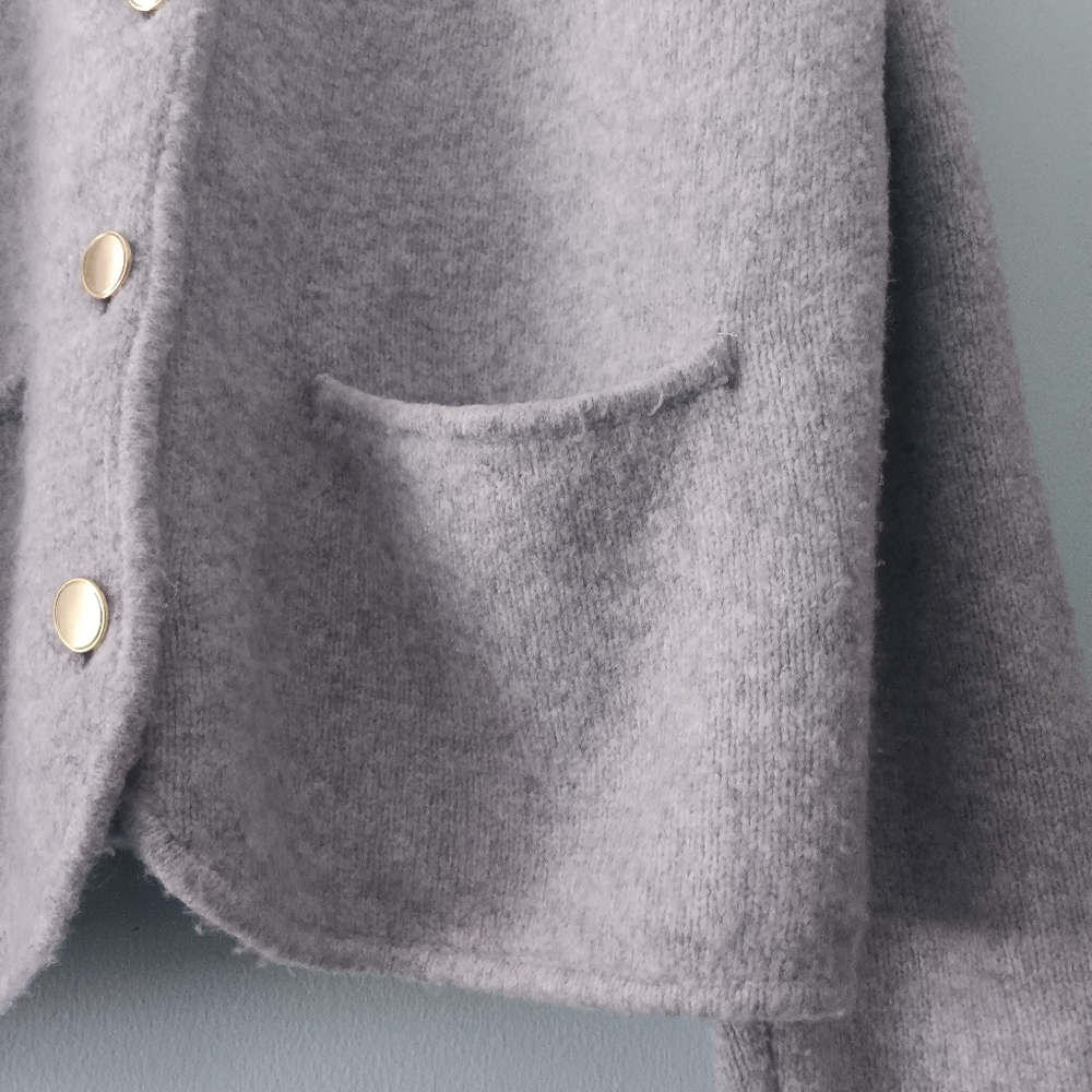 Abercrombie & Fitch Light Gray Button-Front Cardigan - Picture 7 of 10